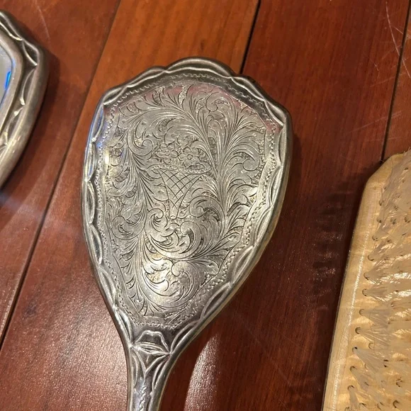 Vintage 800 Silver 5 Piece Vanity Set Comb Brushes and Mirror - Picture 9 of 14